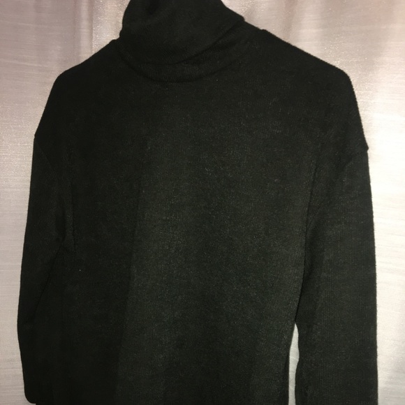 Drop Shoulder Turtle Neck Ribbed Pullover - Picture 4 of 4